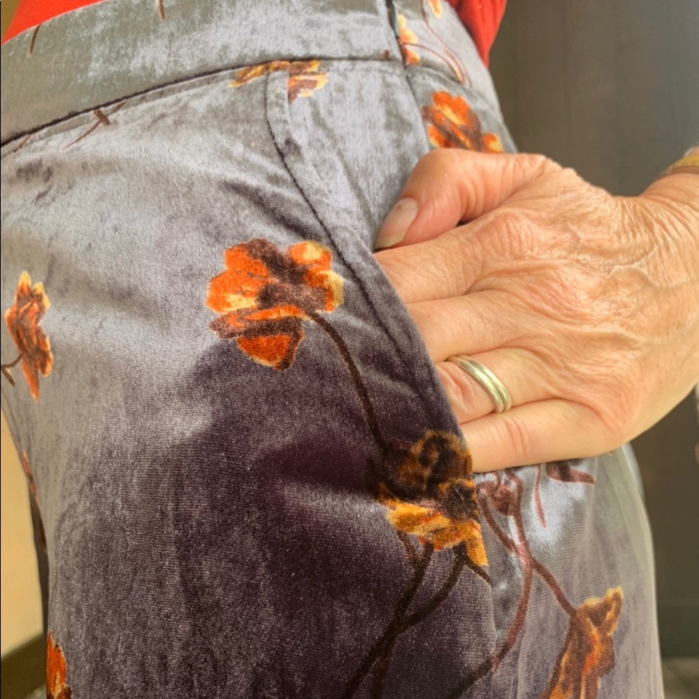 Pants - Picture 3 of 4